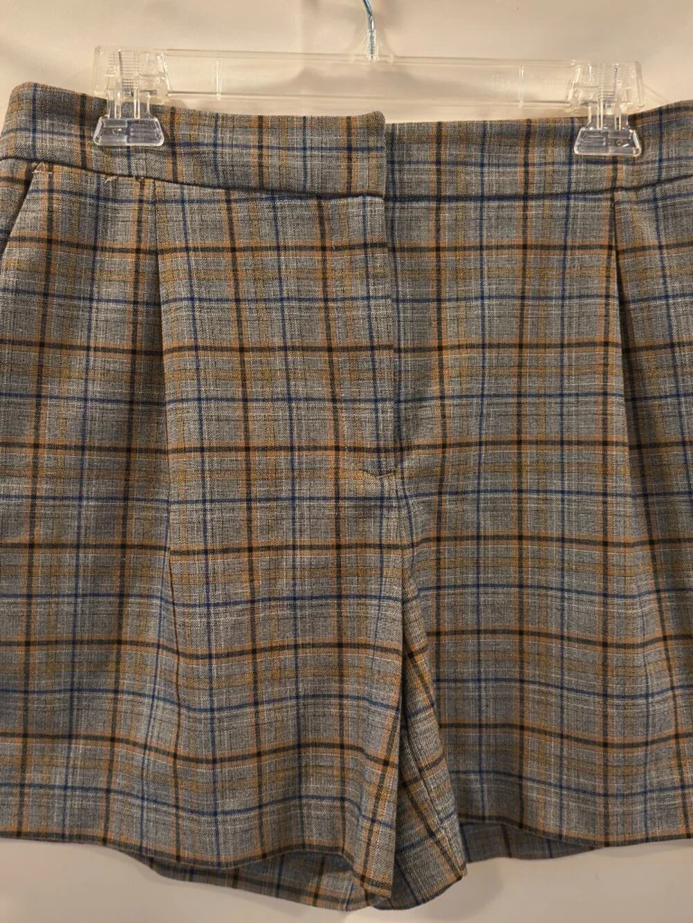 Rachel Zoe Plaid Pleated Shorts – Size 6